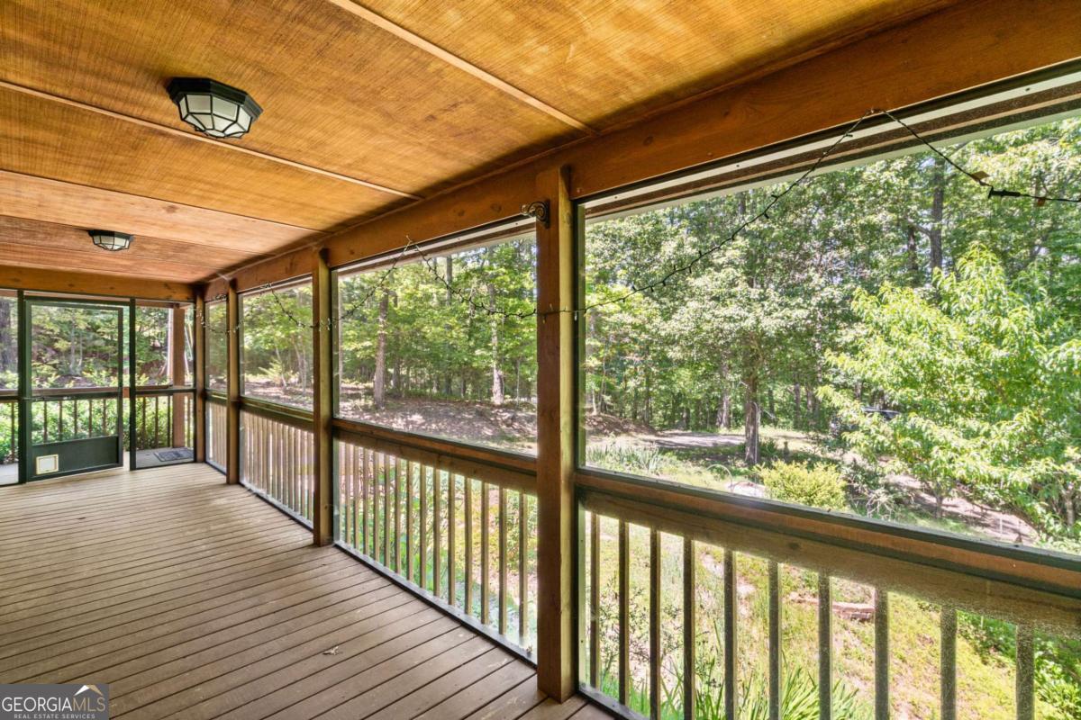 977 Tarheel Drive W Property Photo 23