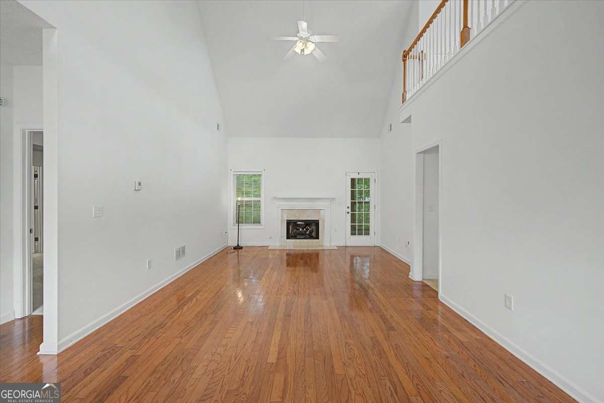 164 Ivey Lake Parkway Property Photo 3