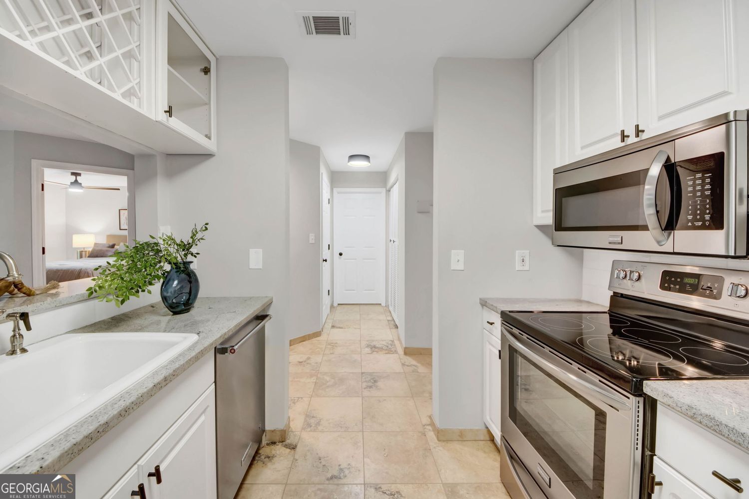 3655 Habersham Road NE # B141 Property Photo 1