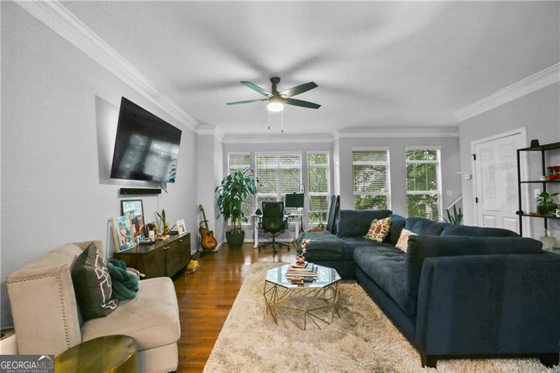 1112 Park Row S Property Photo 12