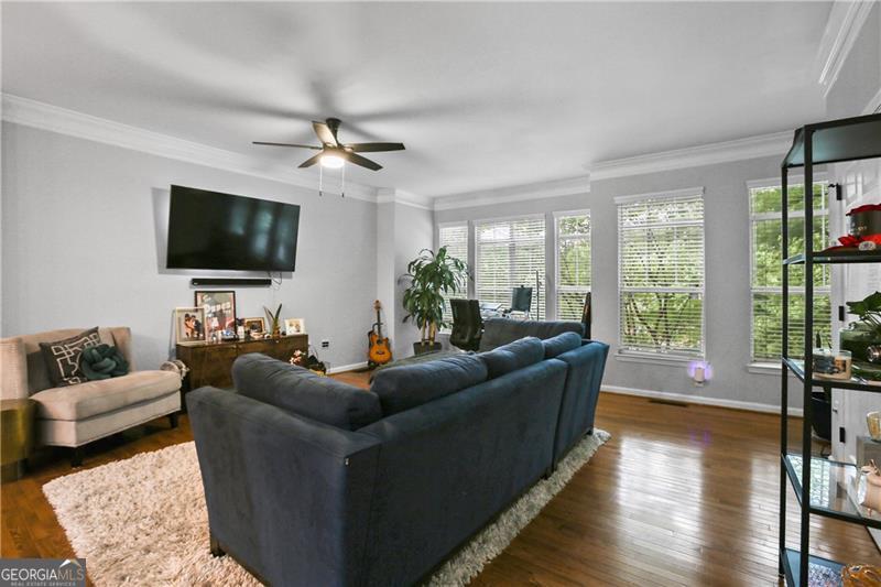 1112 Park Row S Property Photo 13