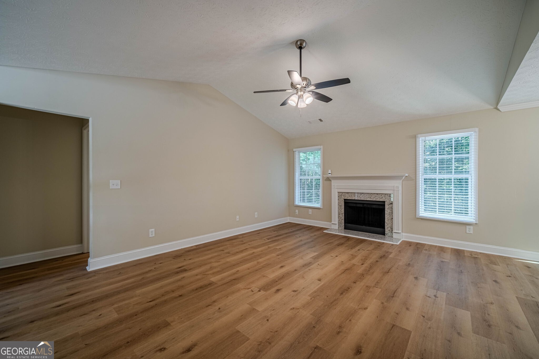1825 River Run Road Property Photo 6