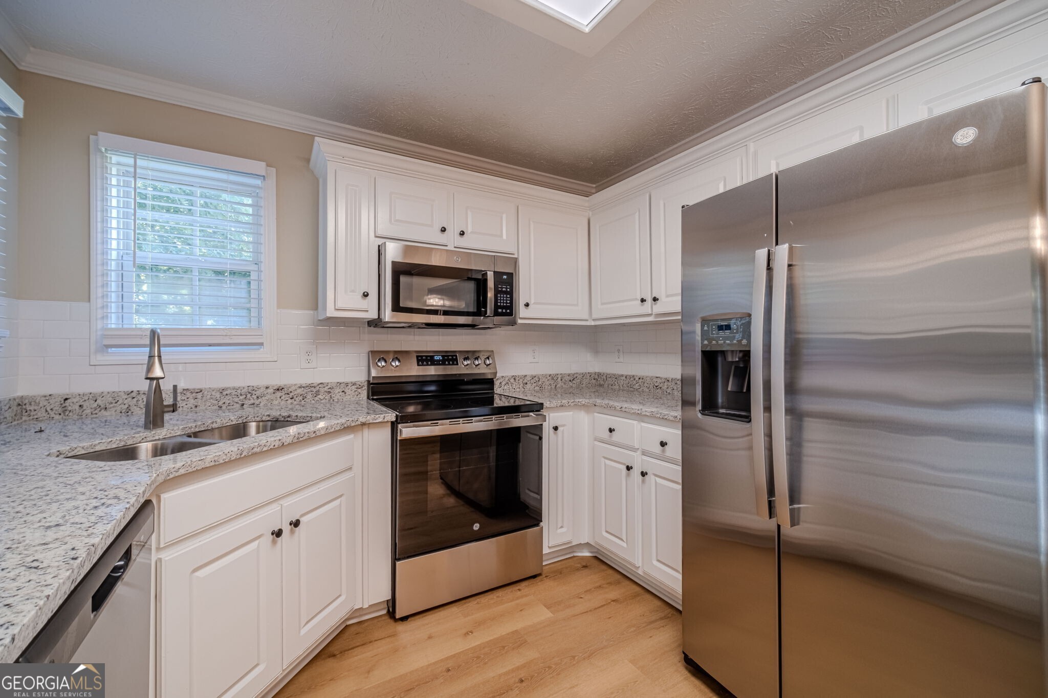 1825 River Run Road Property Photo 10