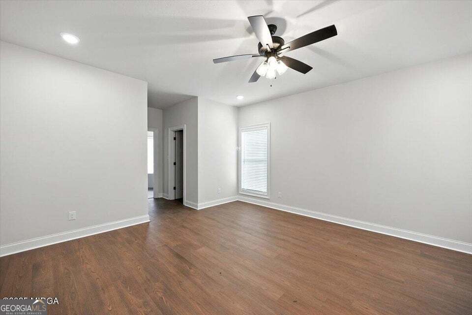 279 River North Boulevard Property Photo 6