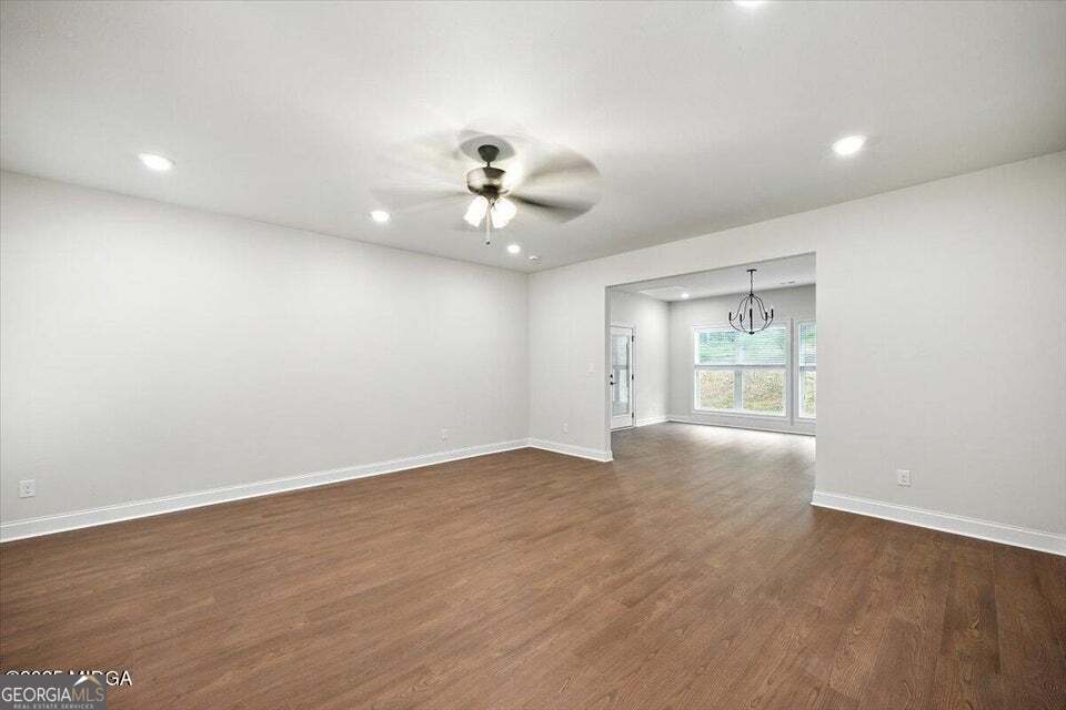 279 River North Boulevard Property Photo 10