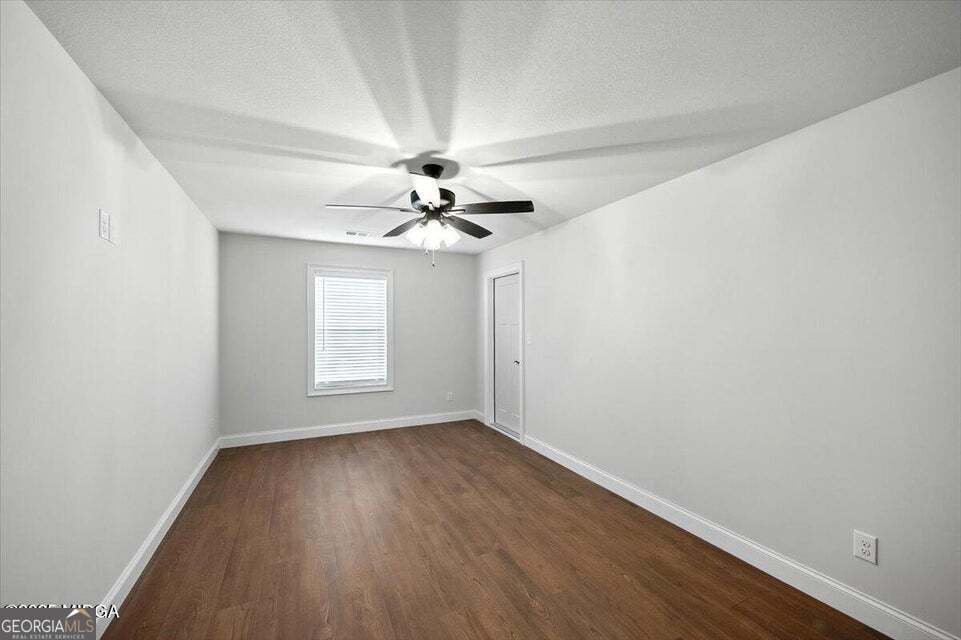 279 River North Boulevard Property Photo 16