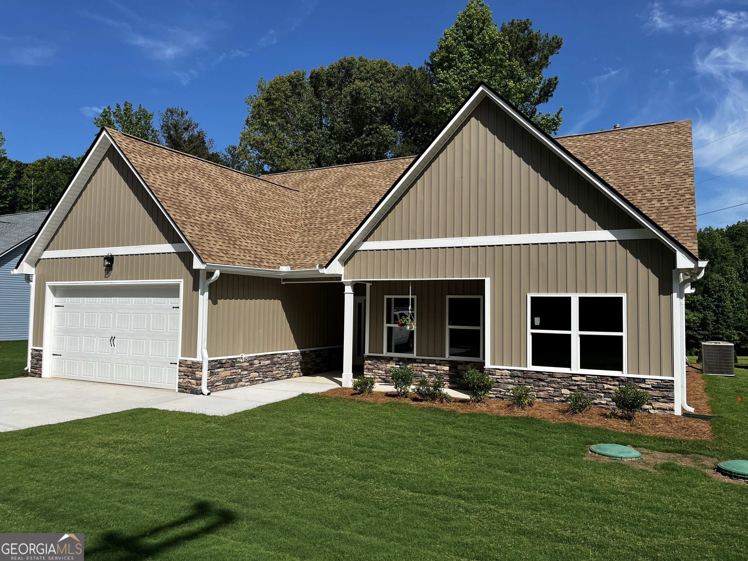 1932 Cochran Ridge Road Property Photo 1
