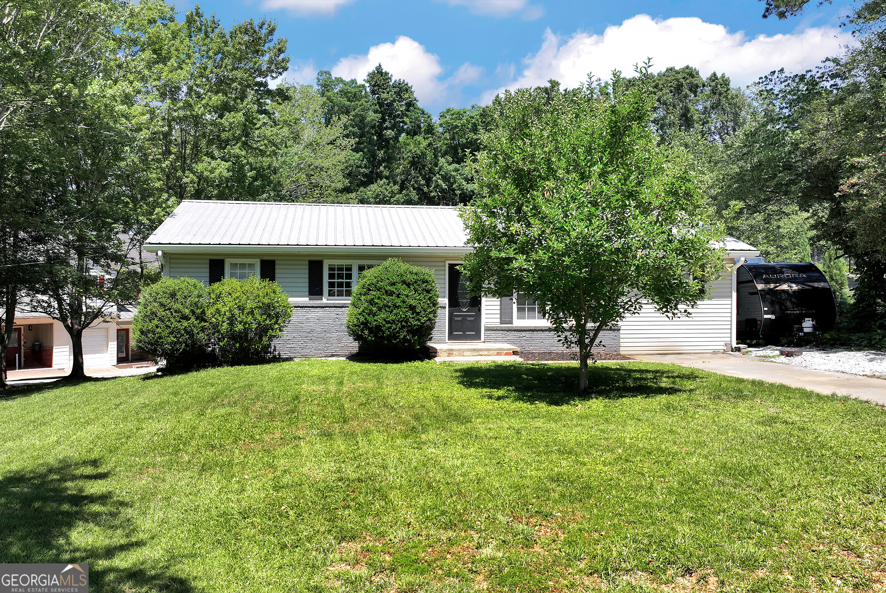 295 Tower Heights Road Property Photo 1