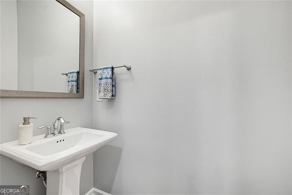 629 Broadview Place Property Photo 11