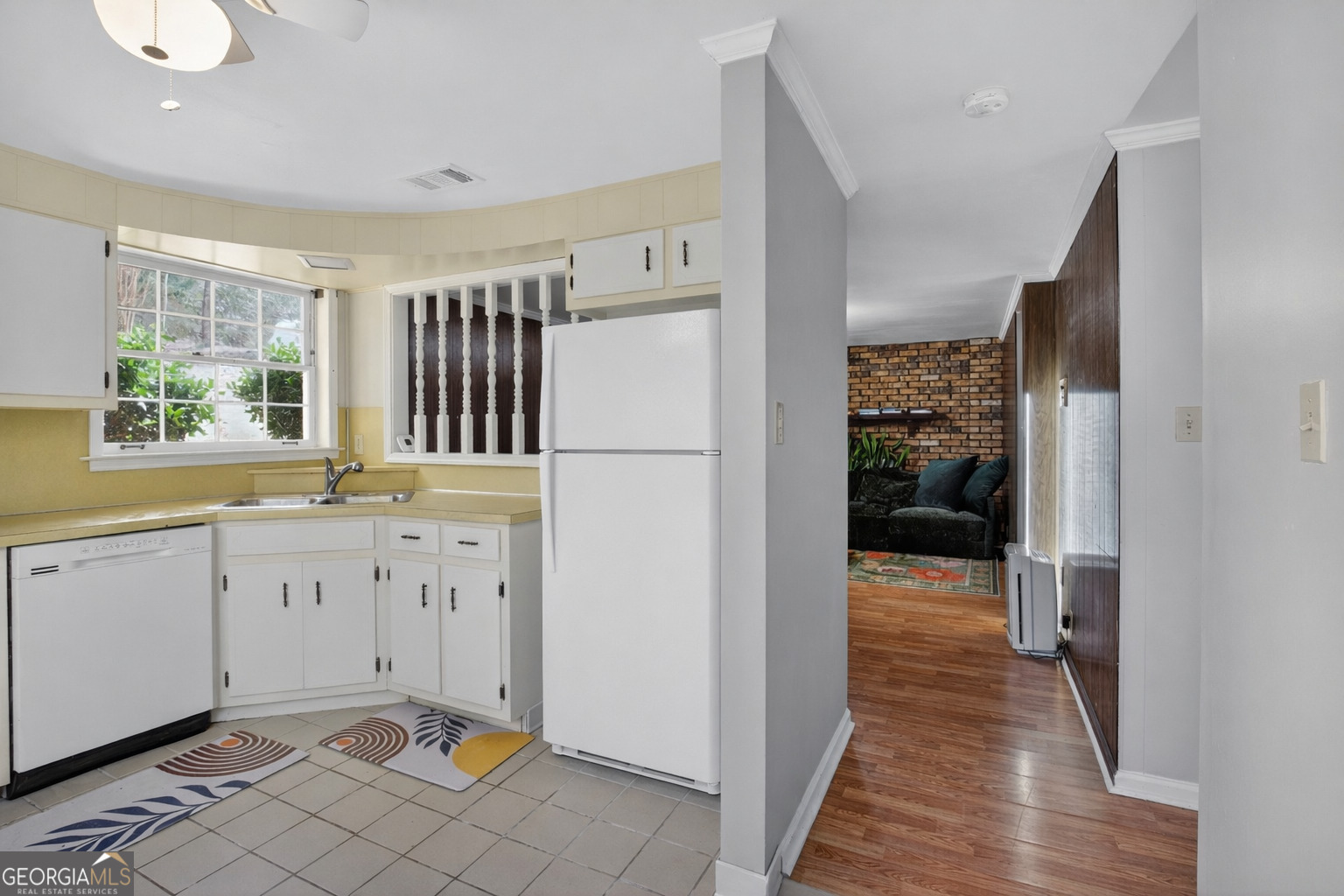 2064 Adriatic Drive Property Photo 7