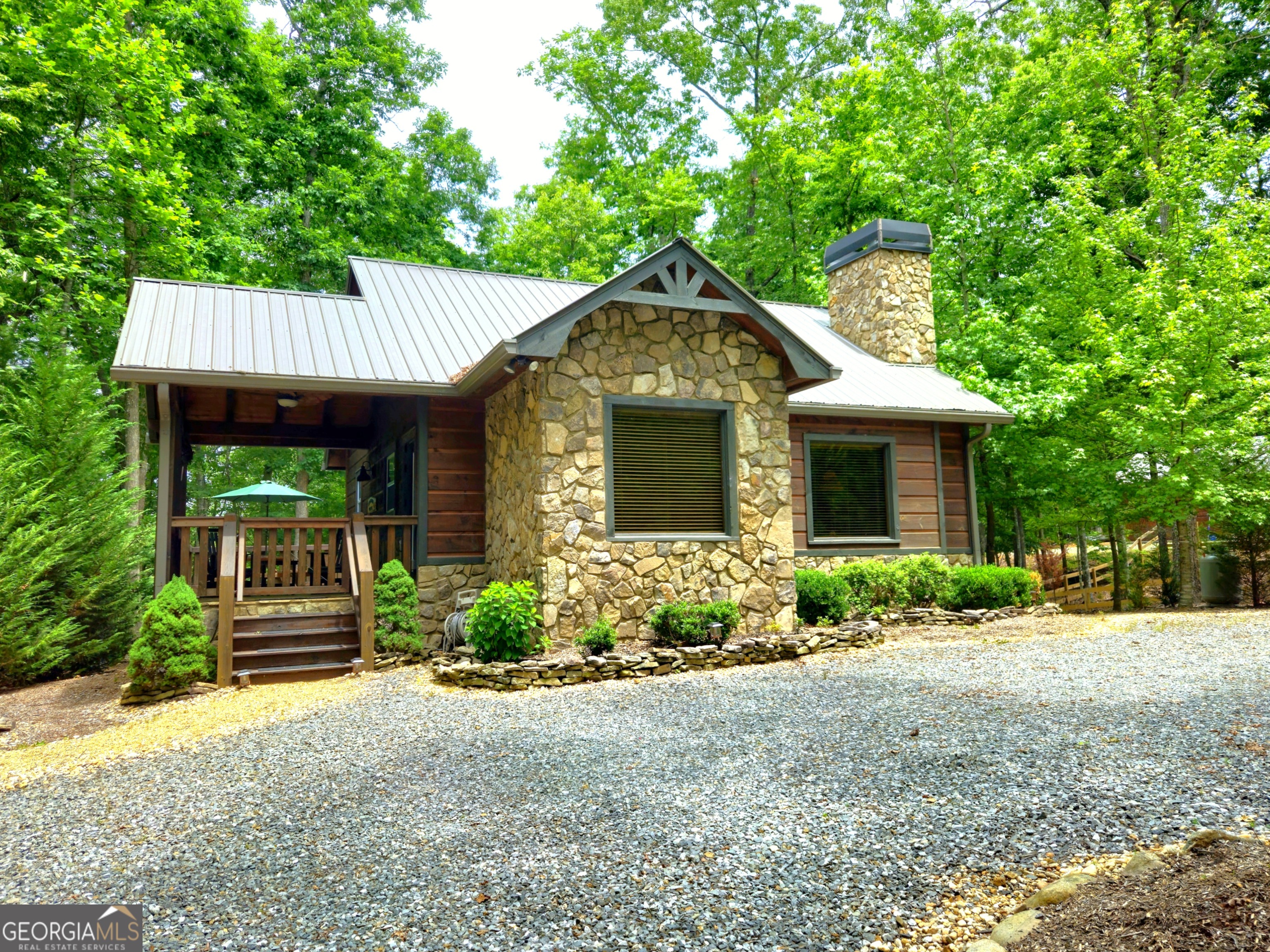 211 Winding Brook Trail Property Photo 1