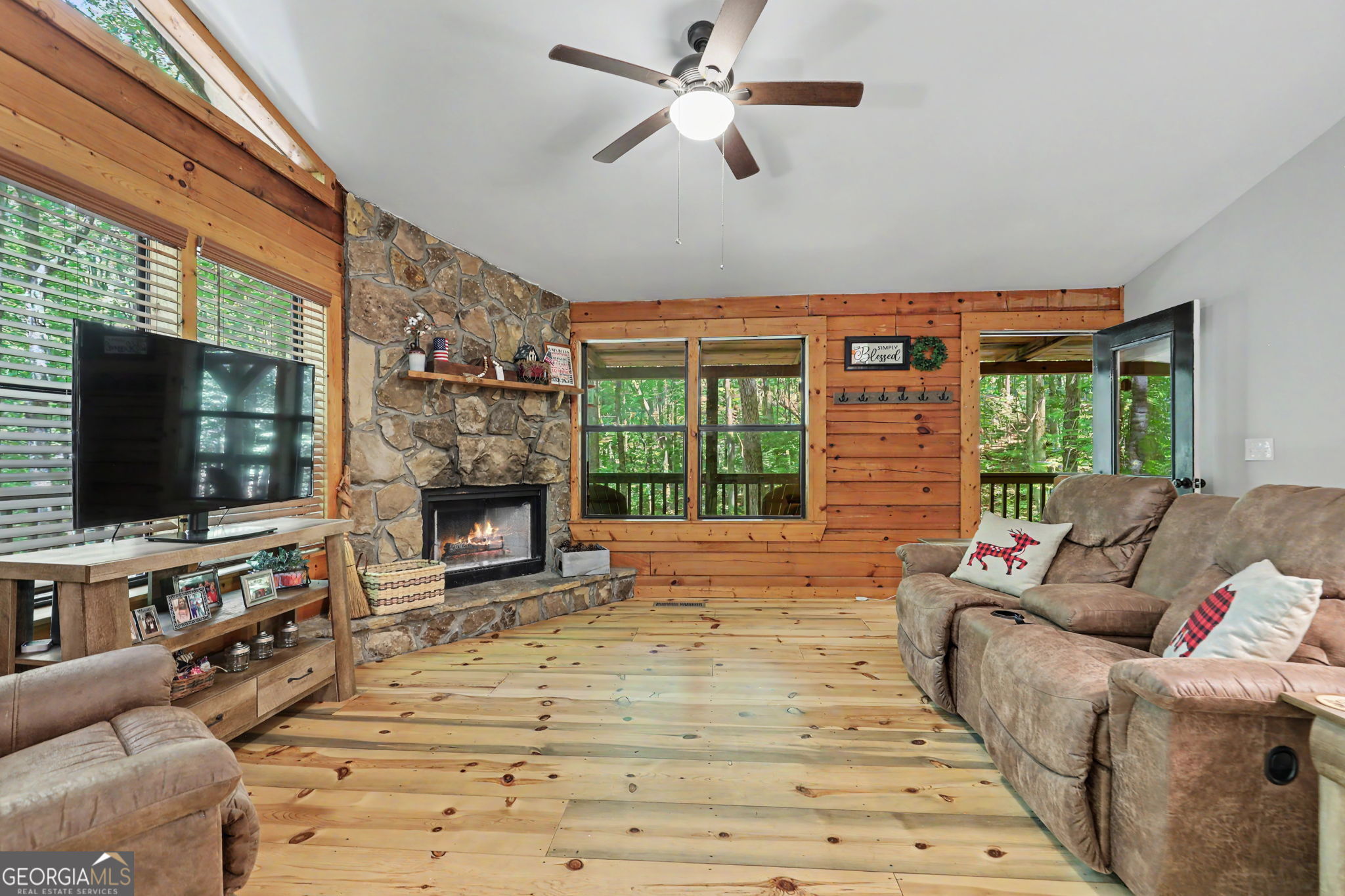 252 Navigator Lane Property Photo 16