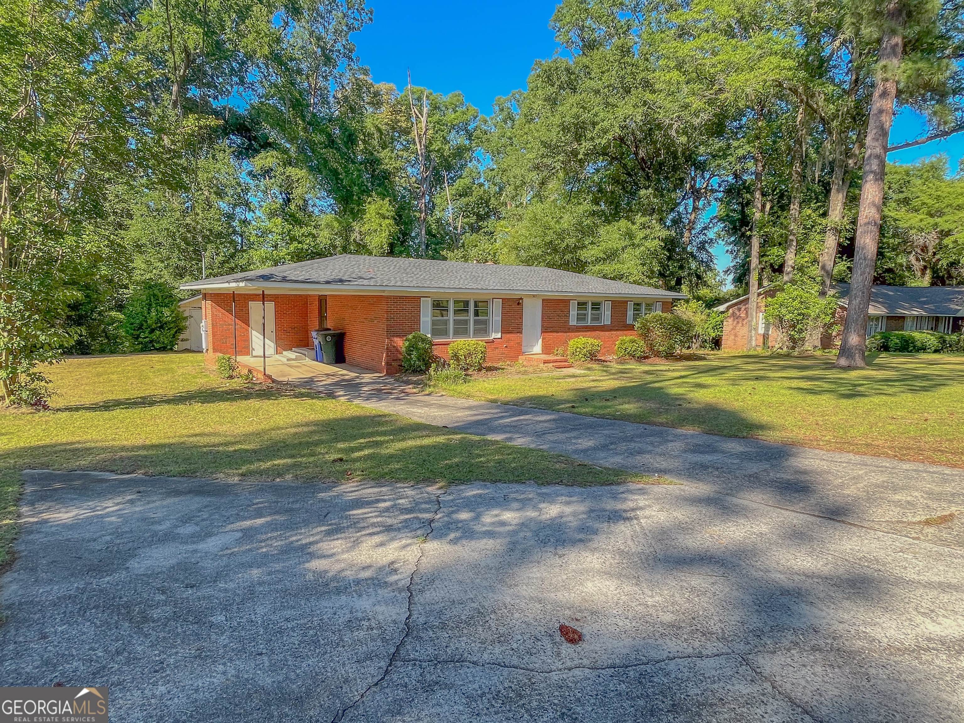 307 Brookdale Drive Property Photo 2
