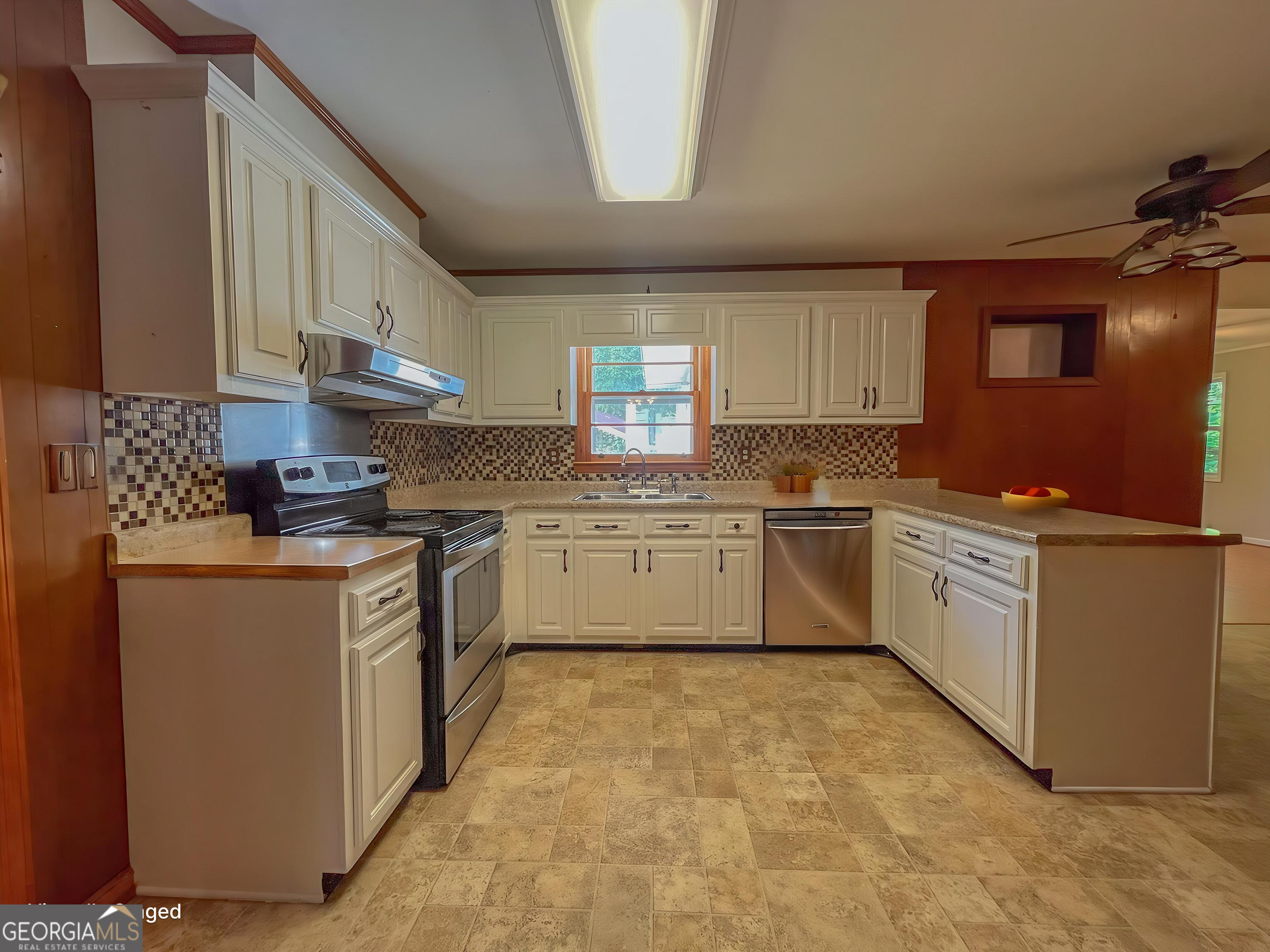 307 Brookdale Drive Property Photo 6