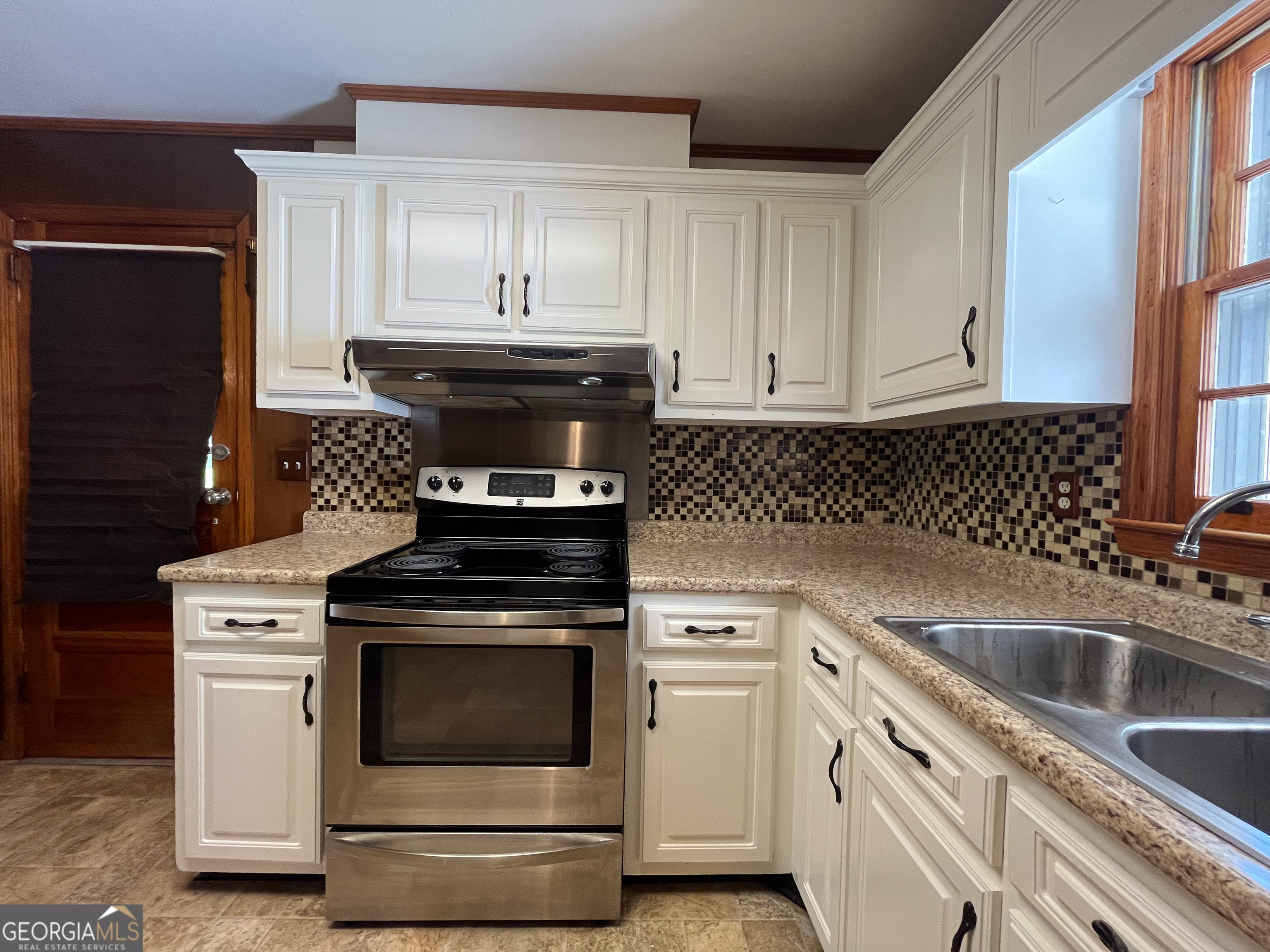 307 Brookdale Drive Property Photo 8
