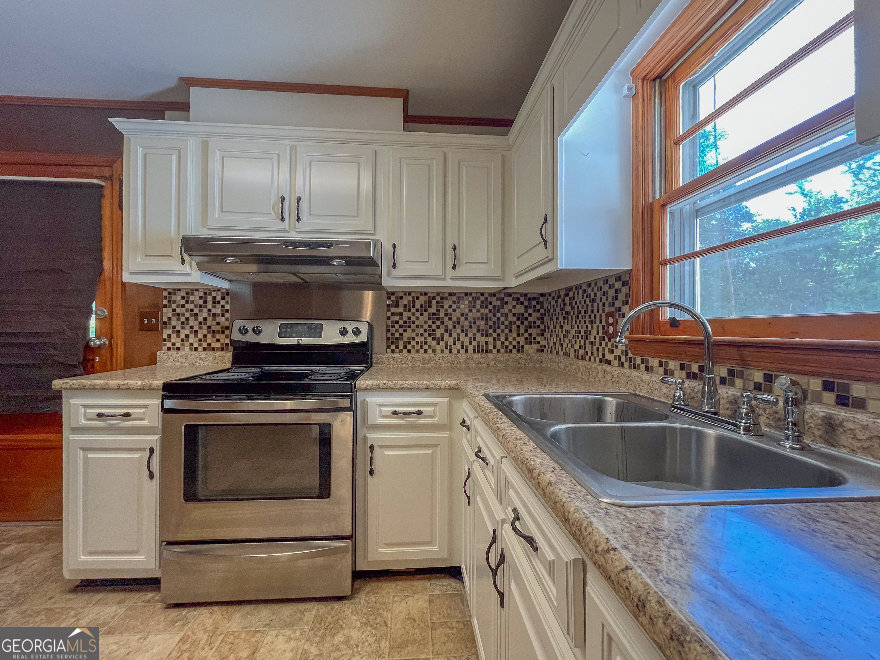 307 Brookdale Drive Property Photo 9