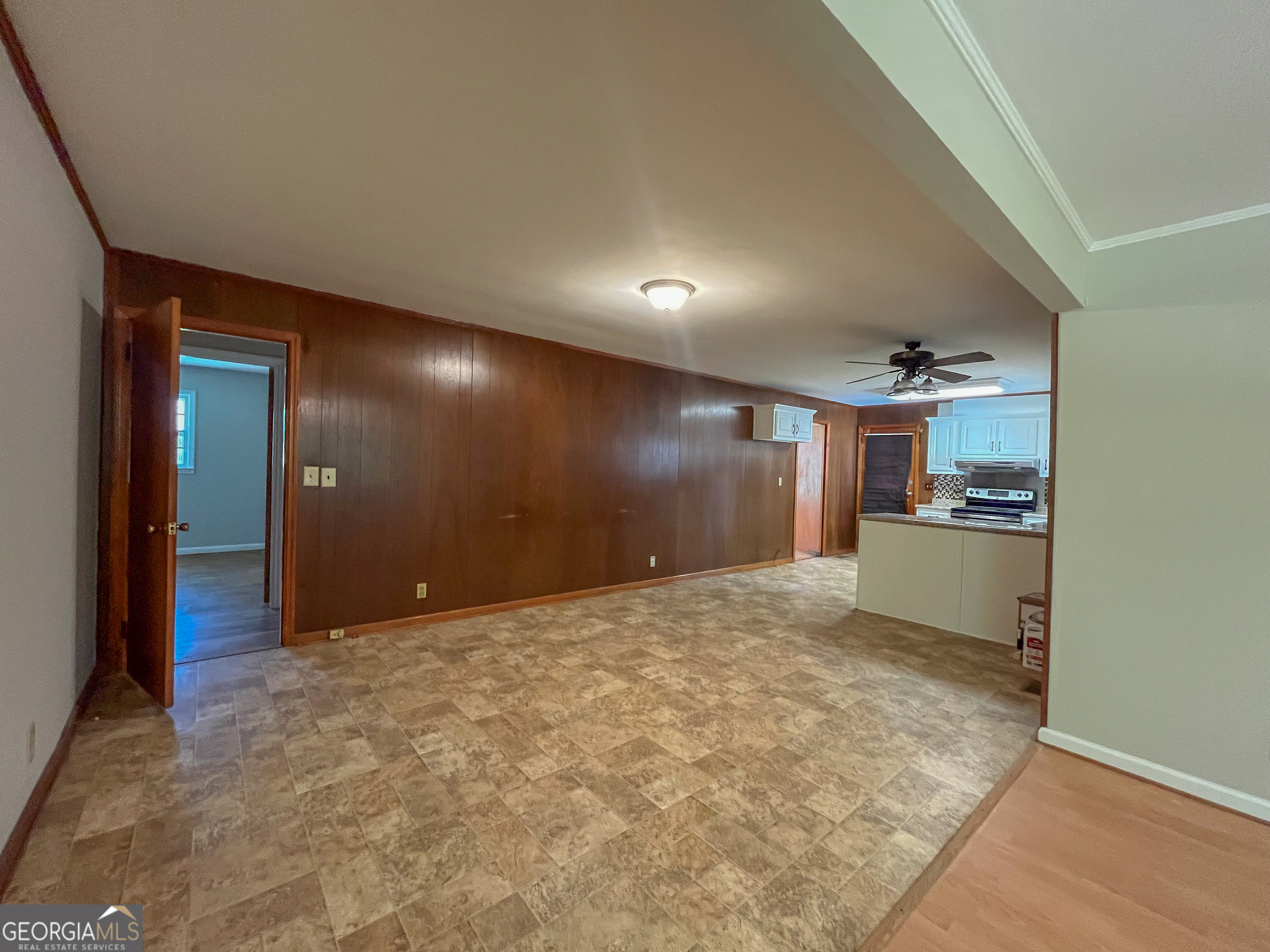 307 Brookdale Drive Property Photo 14