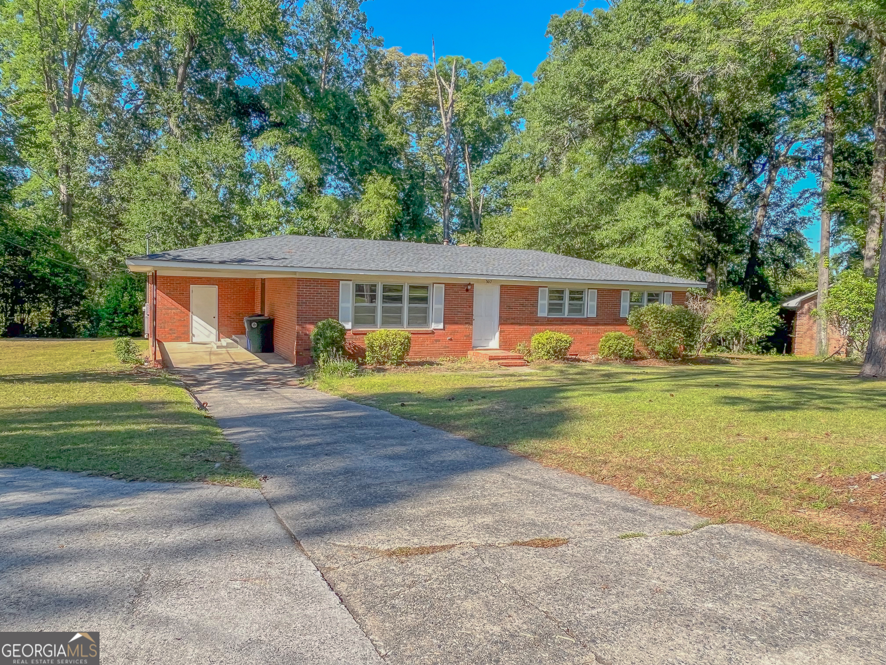 307 Brookdale Drive Property Photo 25