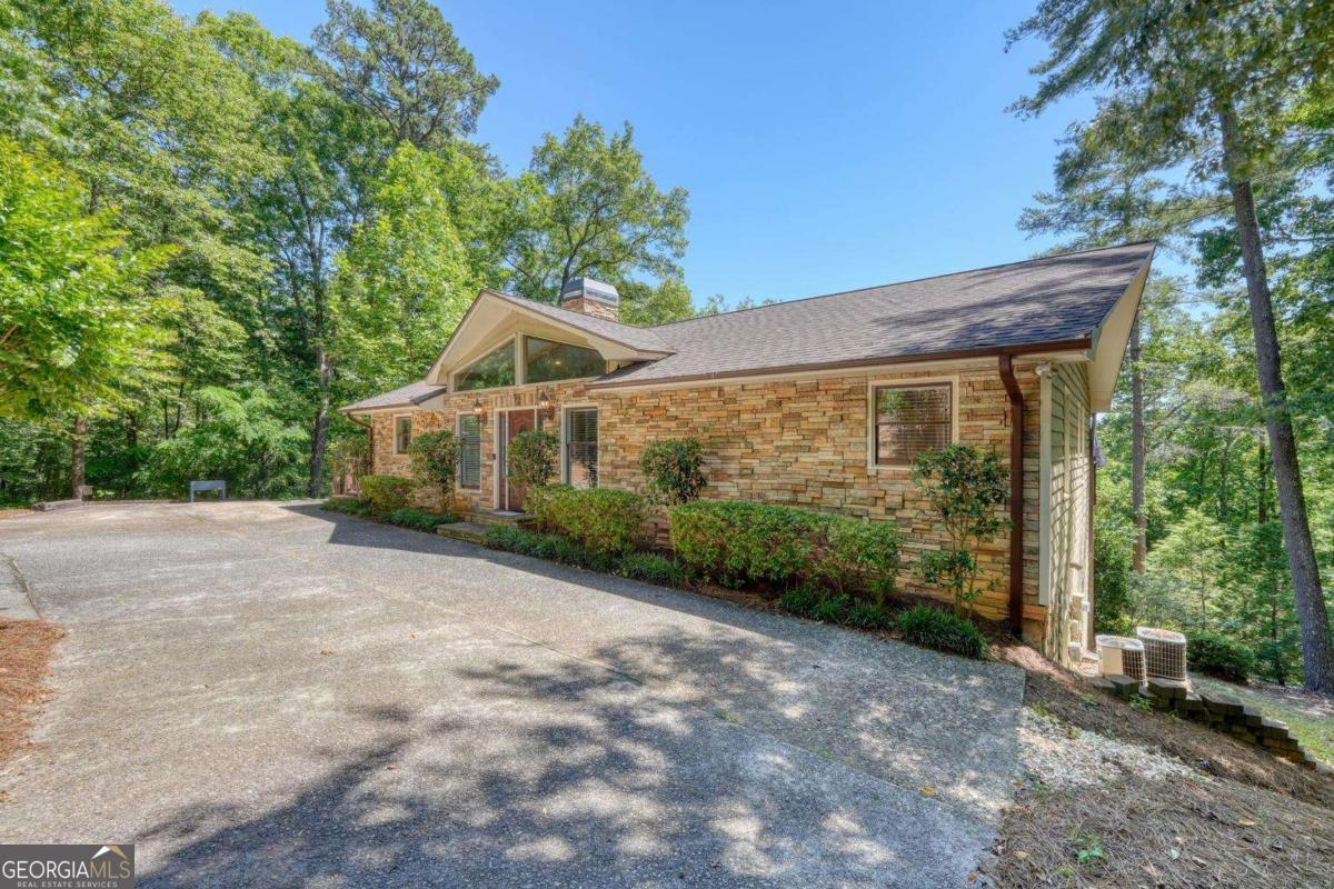 276 Lancelot Loop Property Photo 5