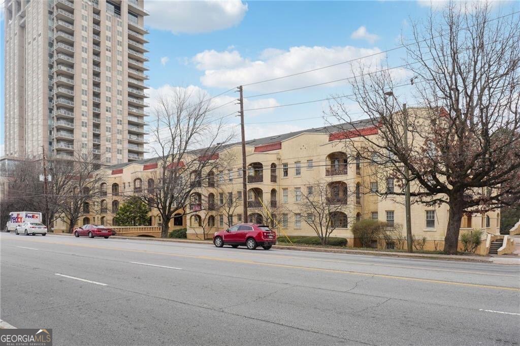 2855 Peachtree Road Ne # 101 Property Photo 17