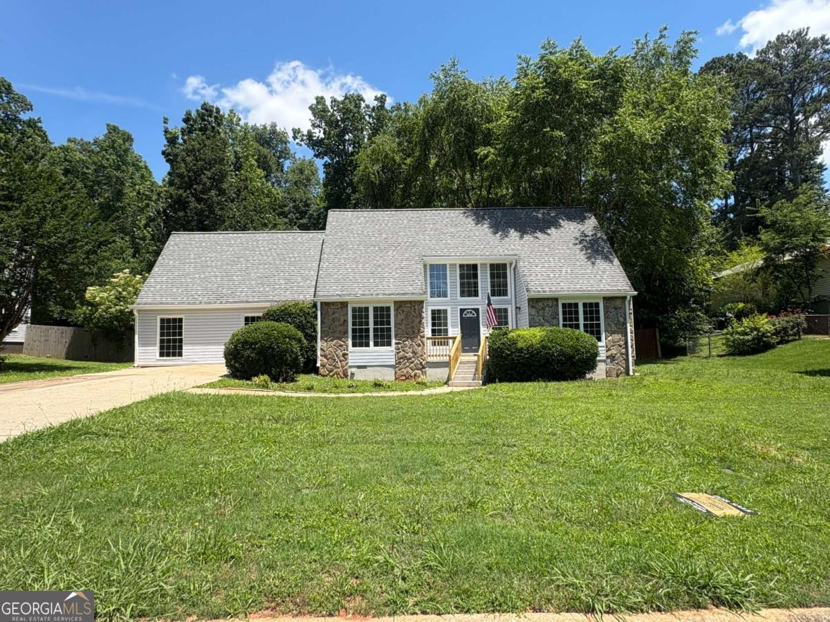6762 Oakland Drive Property Photo 1