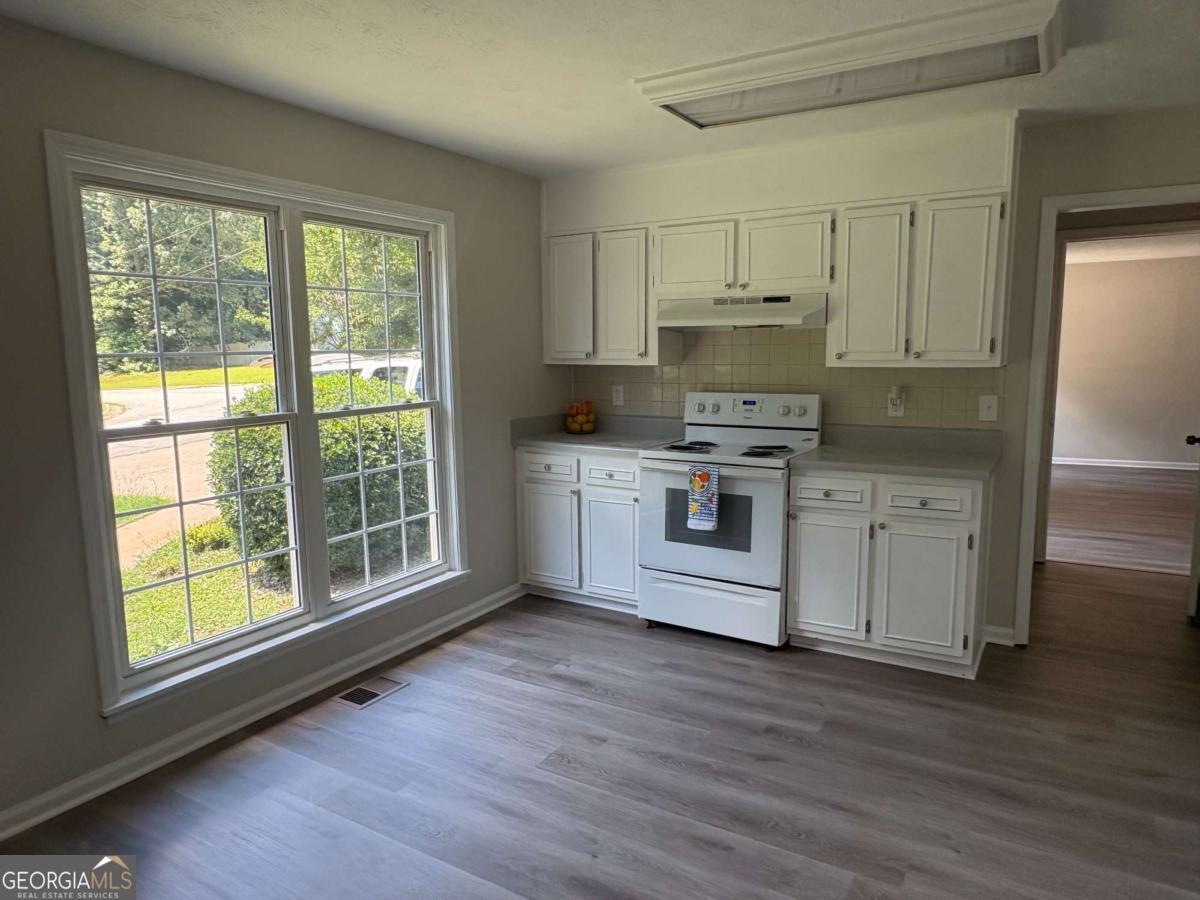 6762 Oakland Drive Property Photo 7