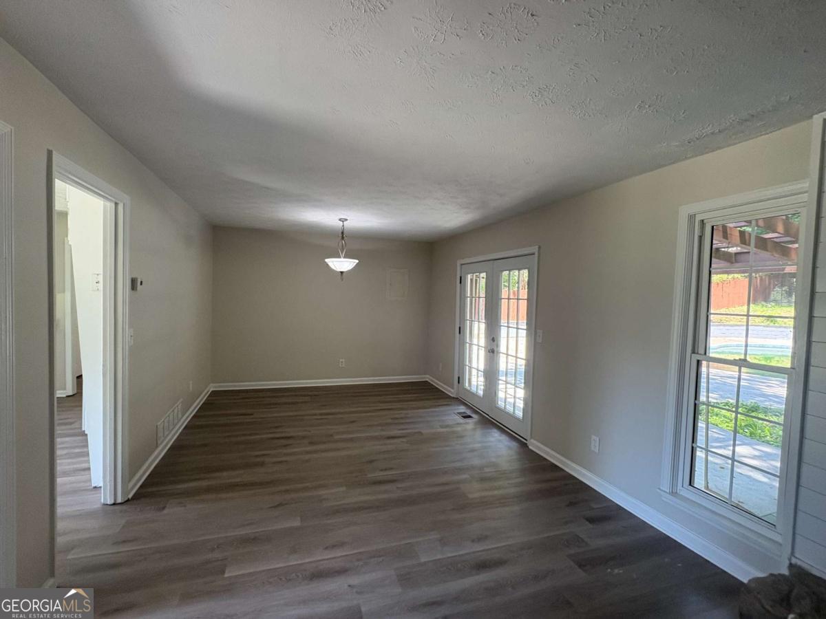 6762 Oakland Drive Property Photo 8