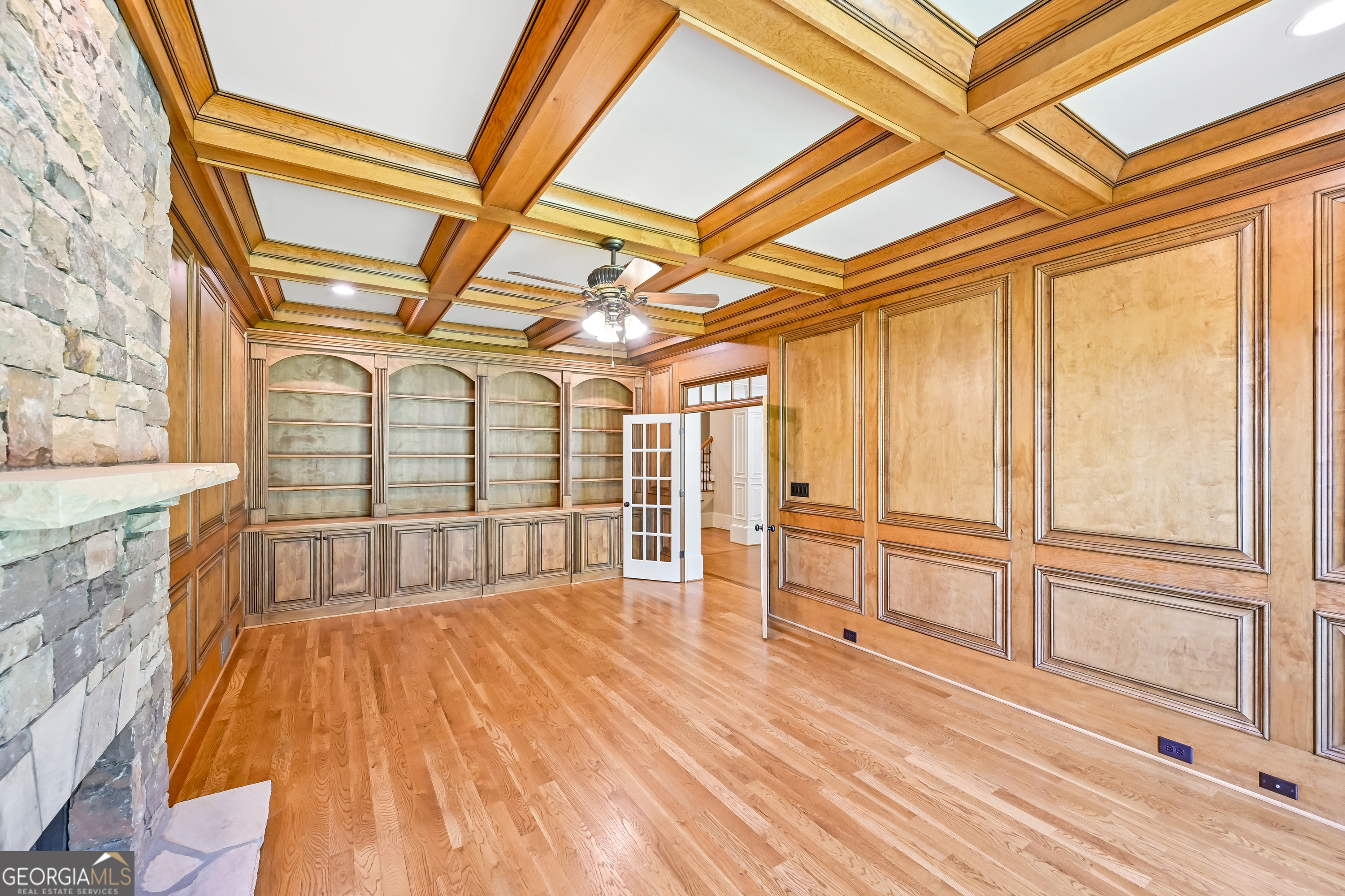880 Crabapple Hill Property Photo 13