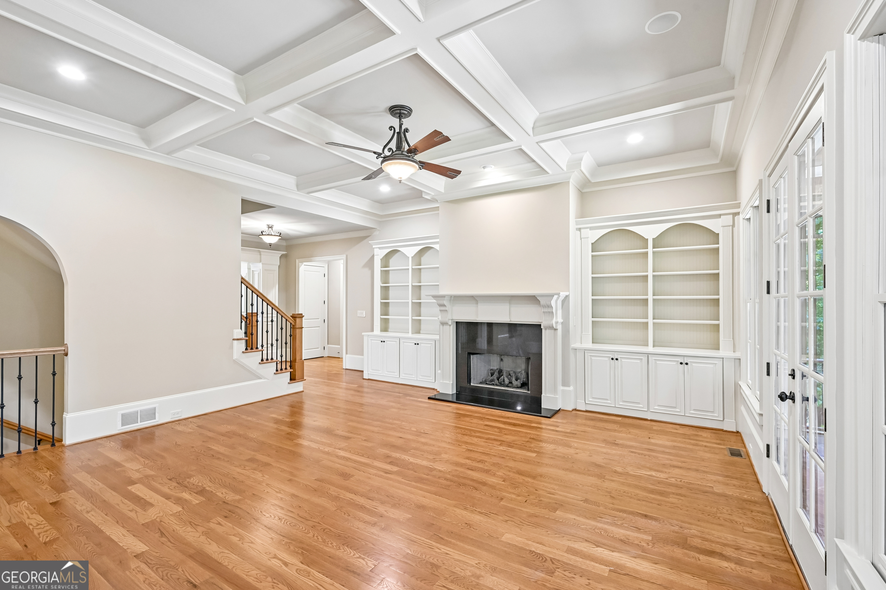 880 Crabapple Hill Property Photo 17
