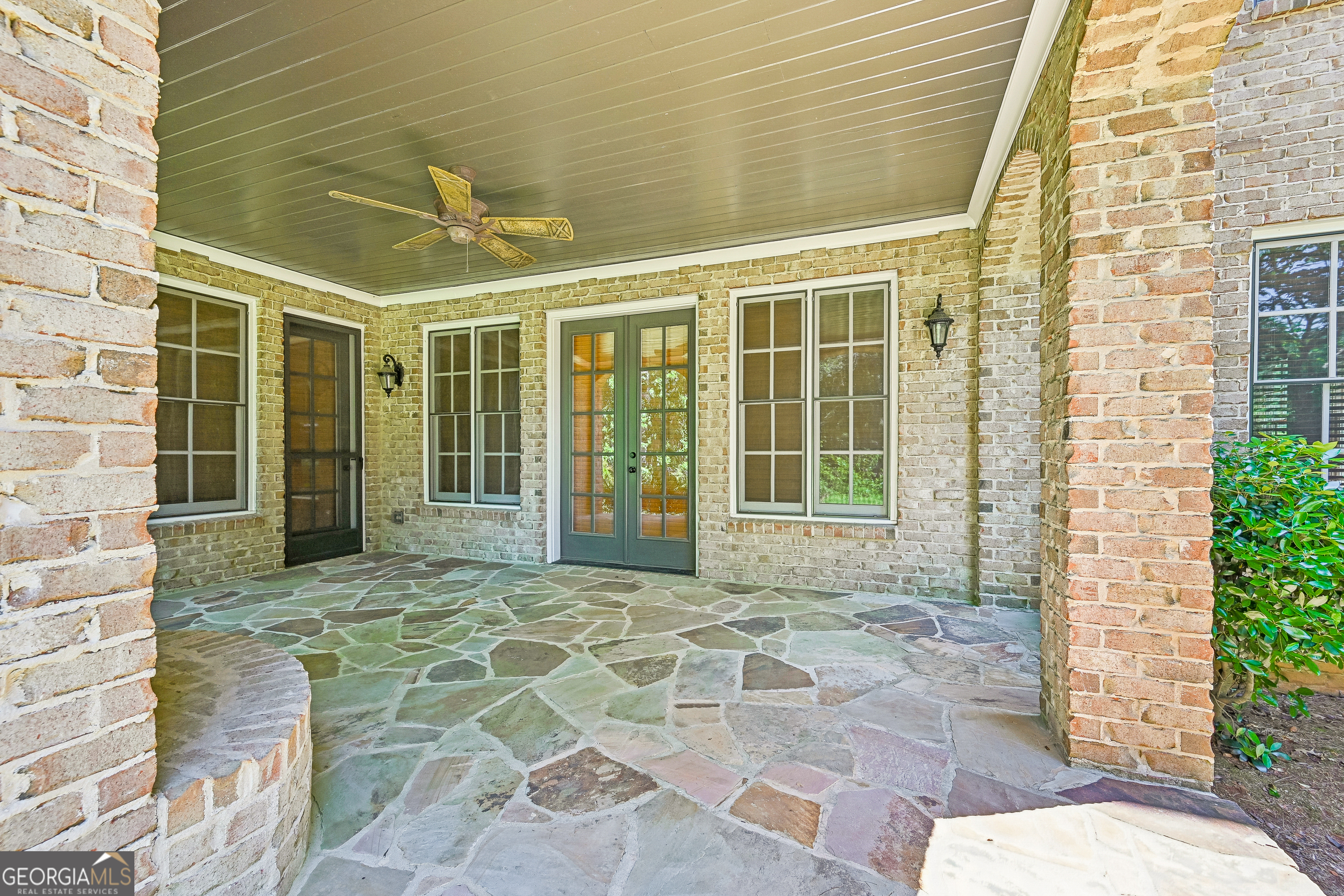 880 Crabapple Hill Property Photo 77