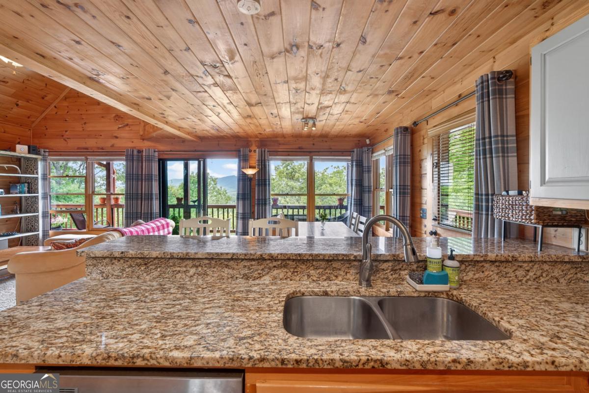 40 Foxfire Lane # 6 Property Photo 3