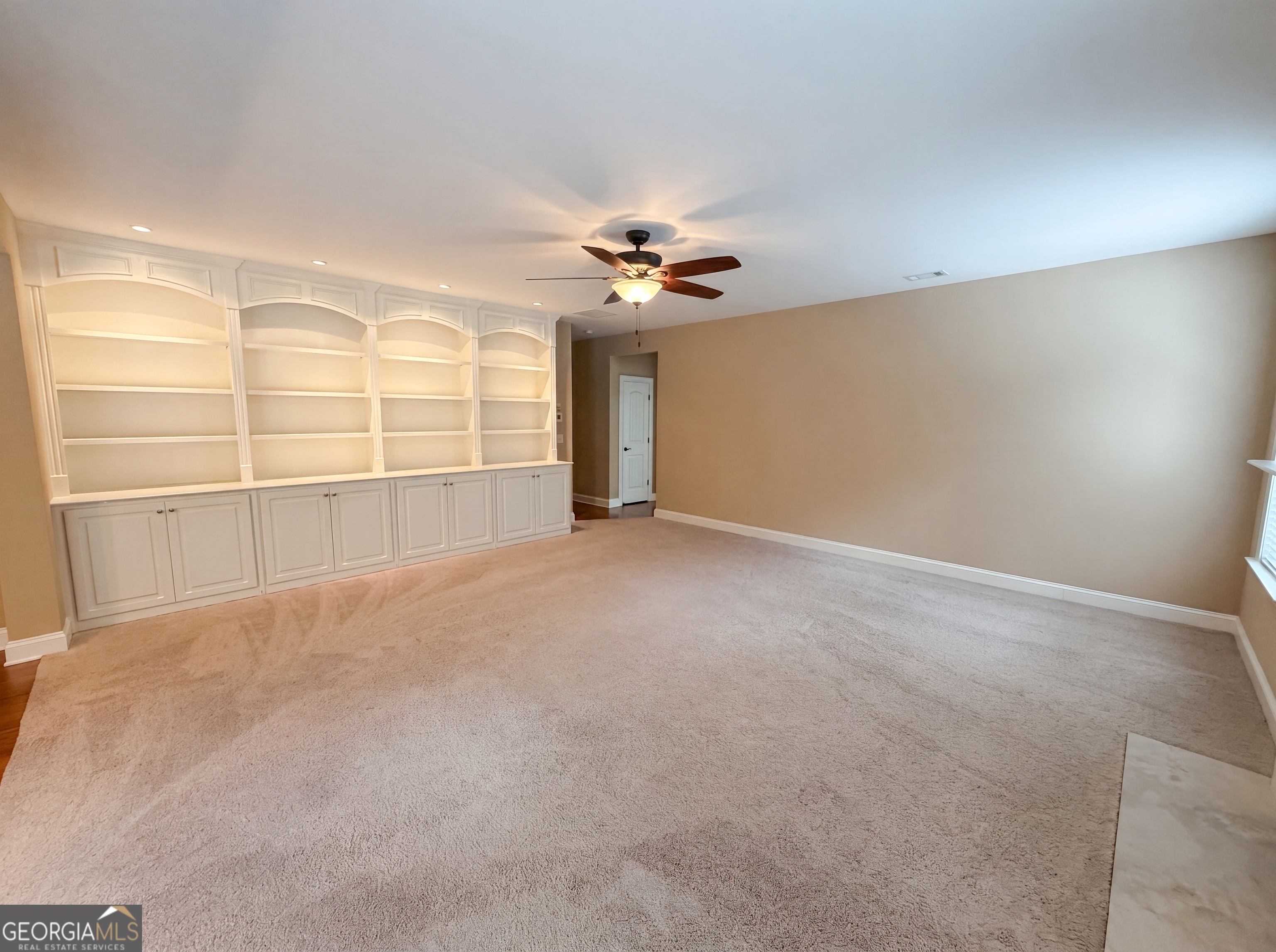 6565 Bentley Ridge Drive Property Photo 8