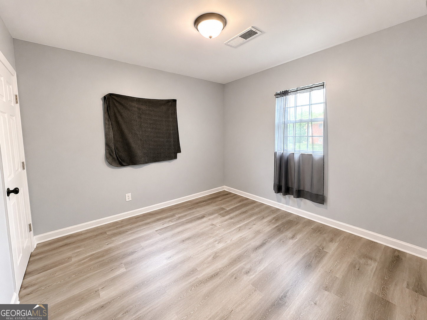 917 Garibaldi Street Sw Property Photo 6