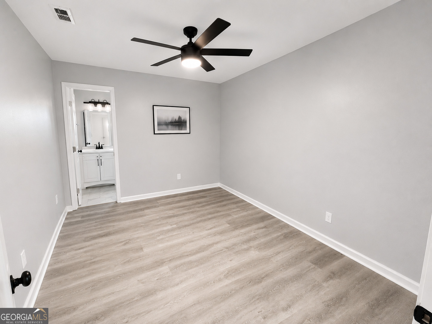 917 Garibaldi Street Sw Property Photo 8