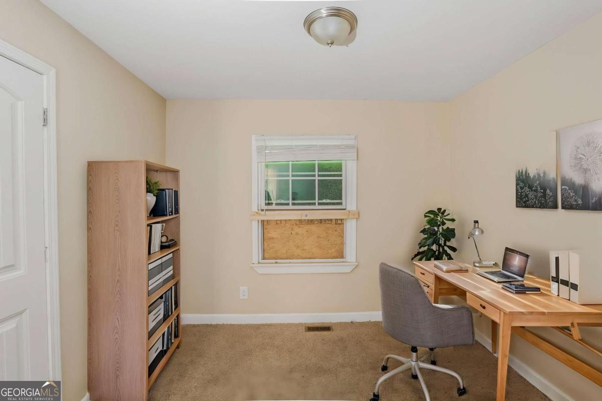 230 Argus Circle Nw Property Photo 4
