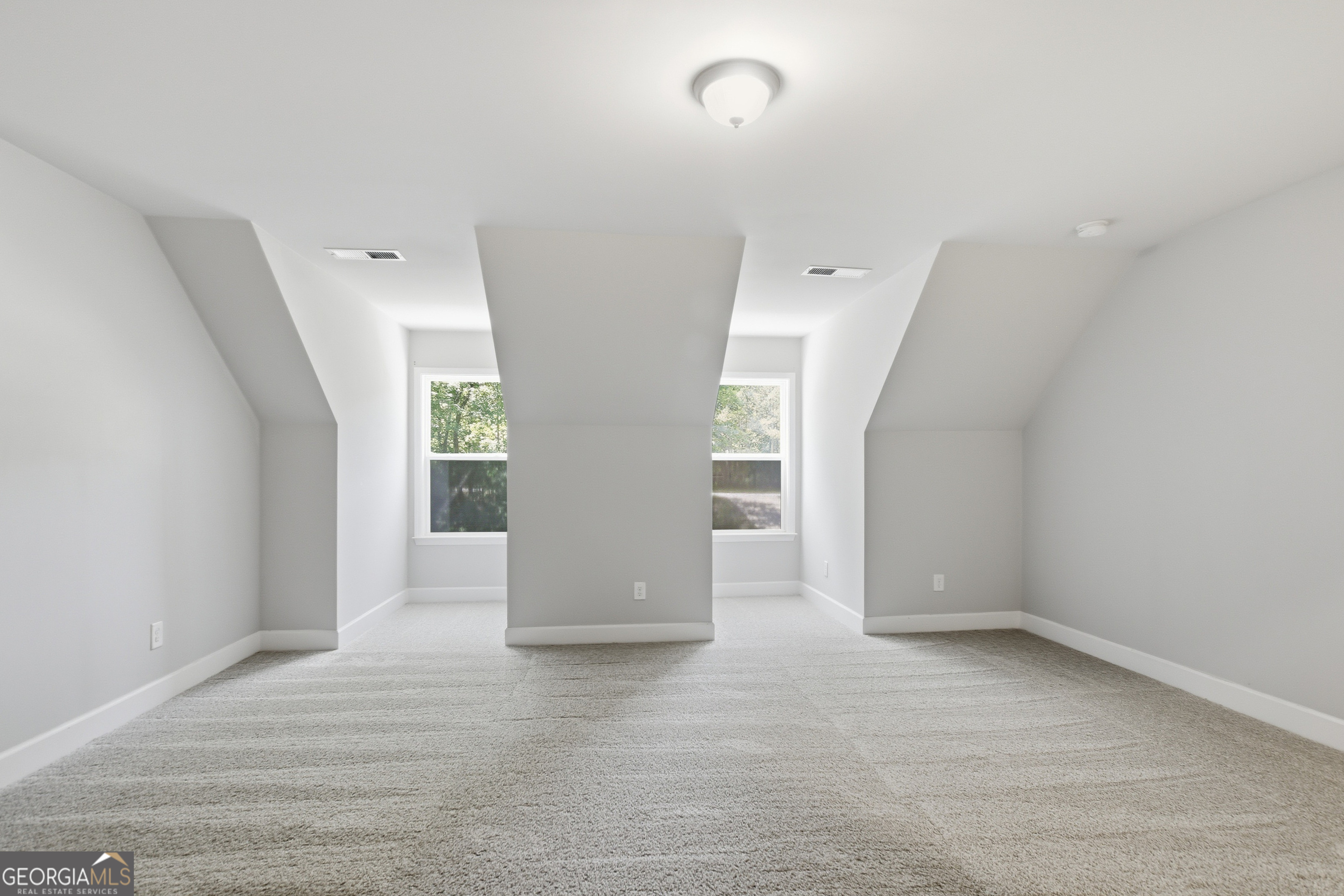 45 Hawthorn Lane Property Photo 24