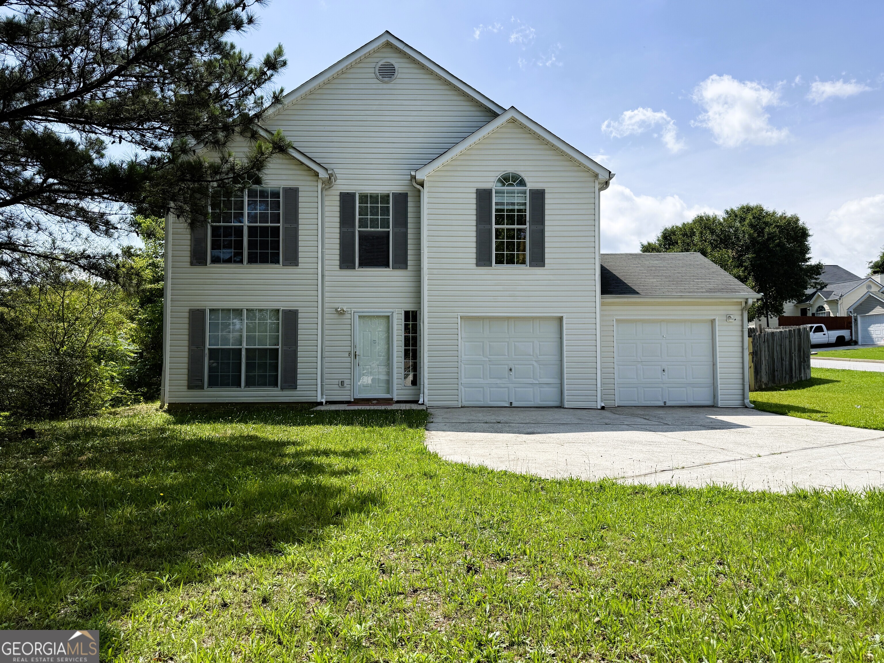 5684 Eagles Feather Lane Property Photo 1