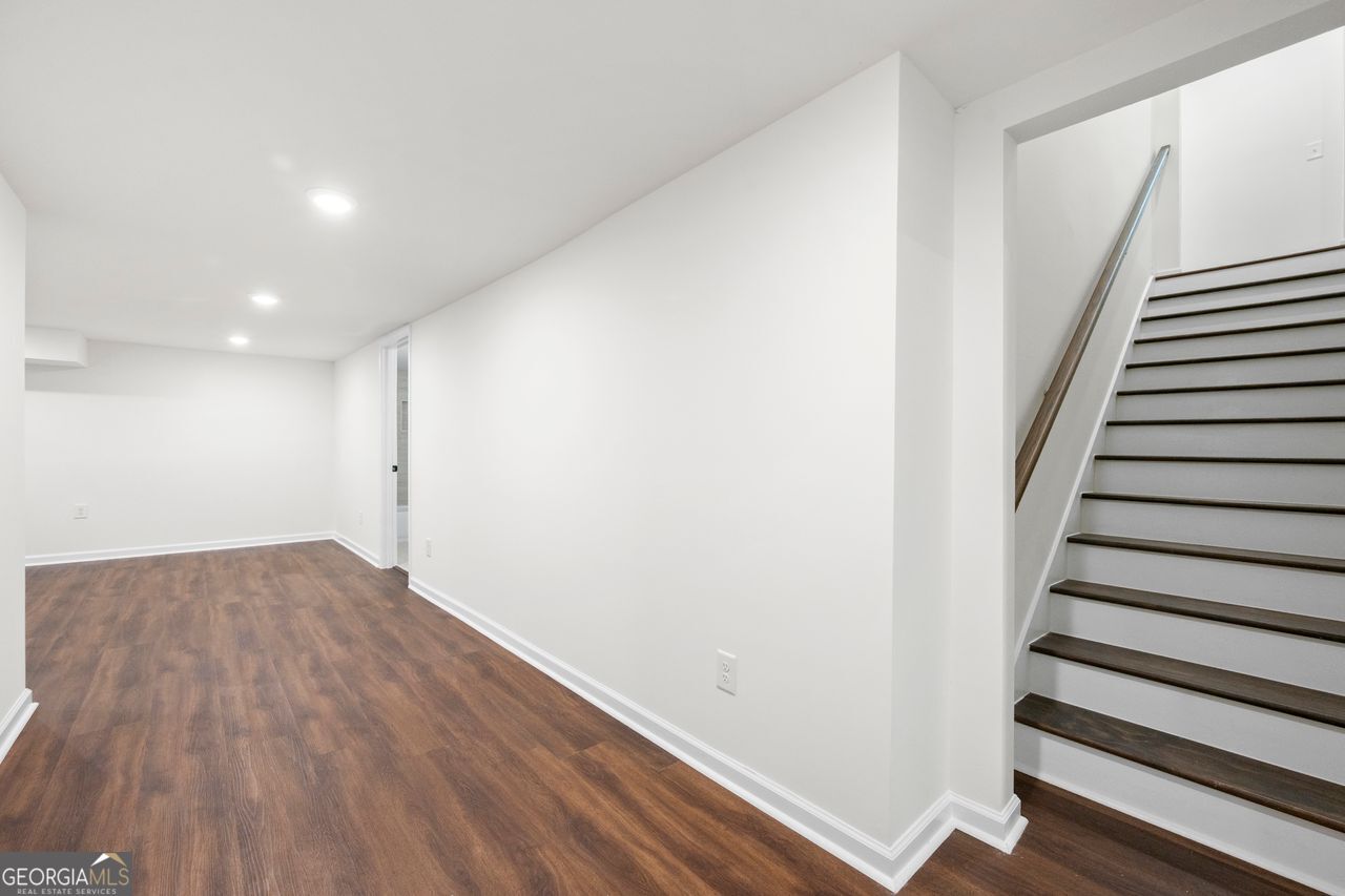 1721 Hortense Place Property Photo 13