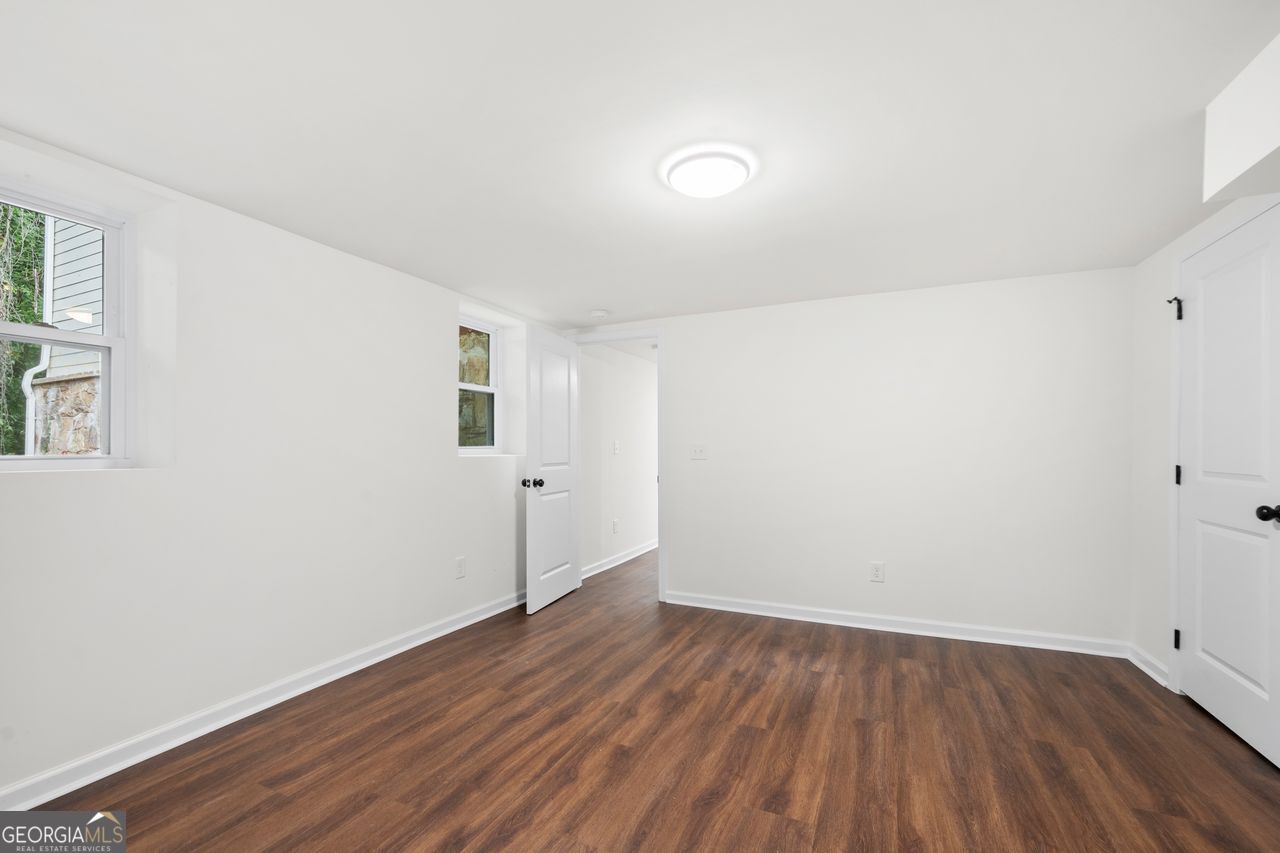 1721 Hortense Place Property Photo 16