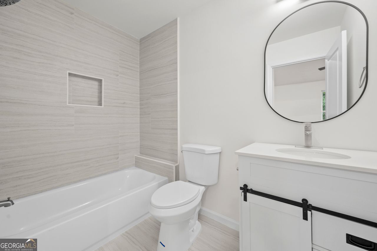 1721 Hortense Place Property Photo 25