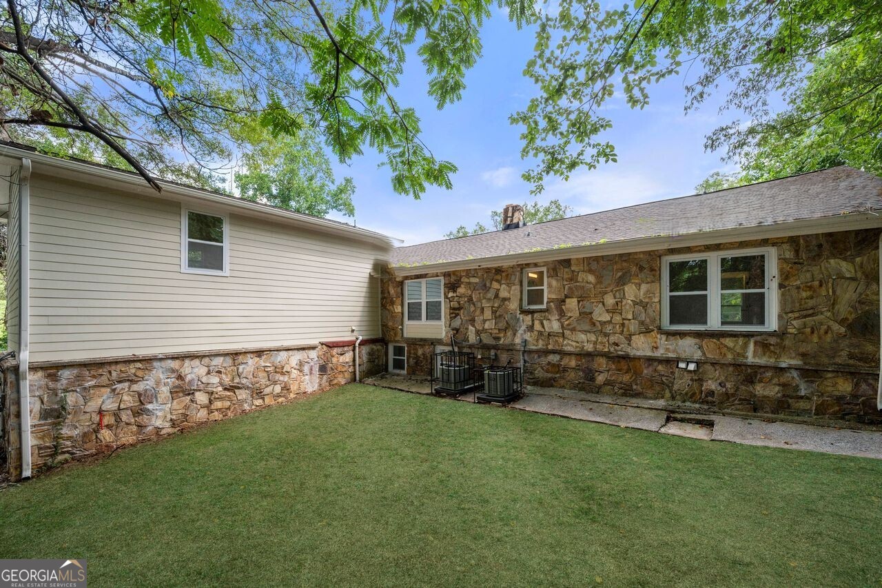 1721 Hortense Place Property Photo 30