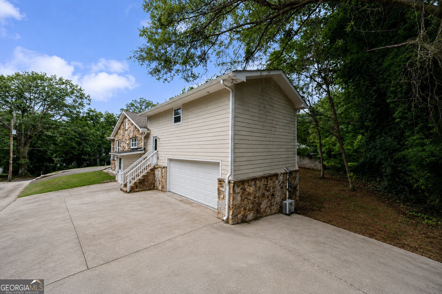 1721 Hortense Place Property Photo 32