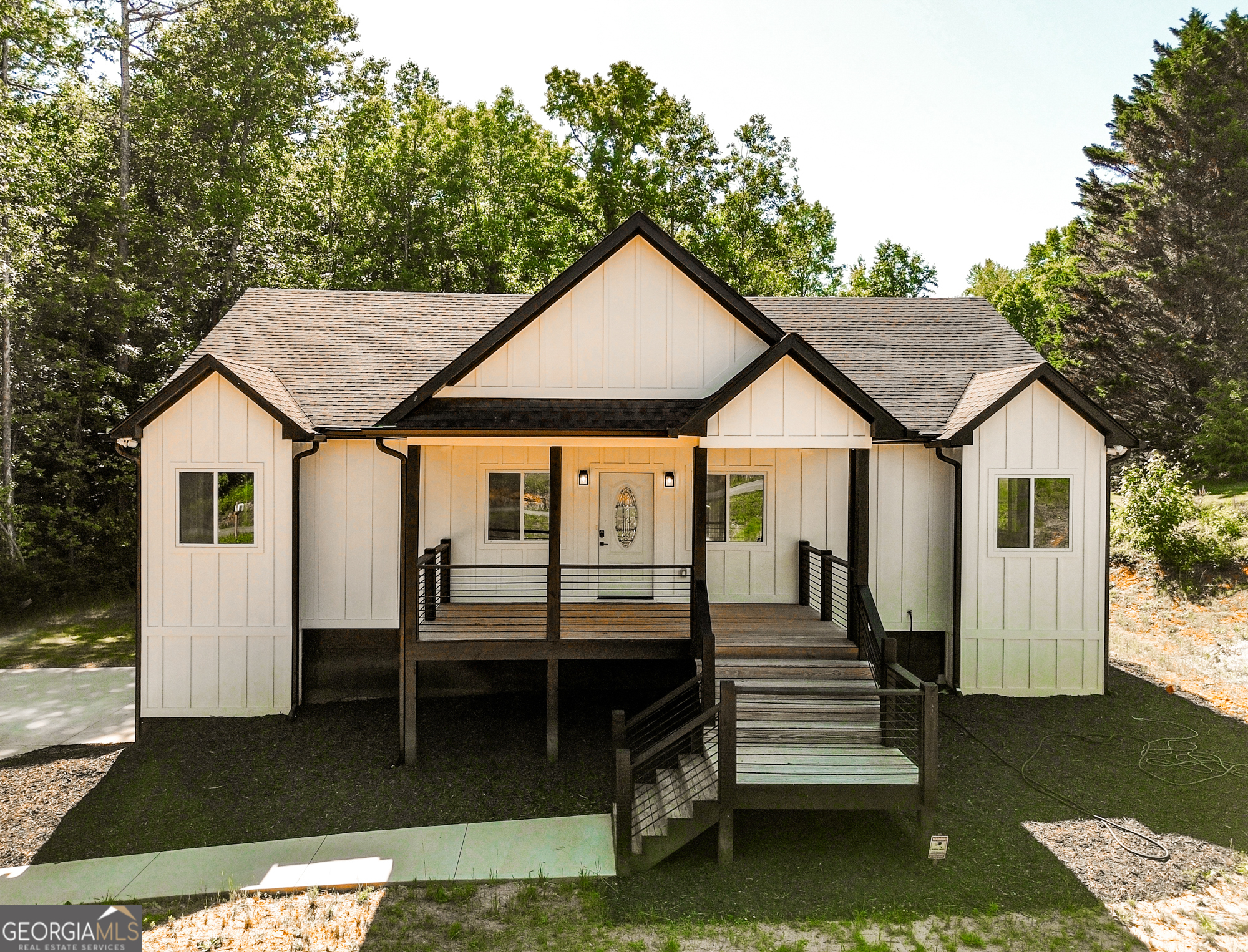 173 Frontier Road Property Photo 1