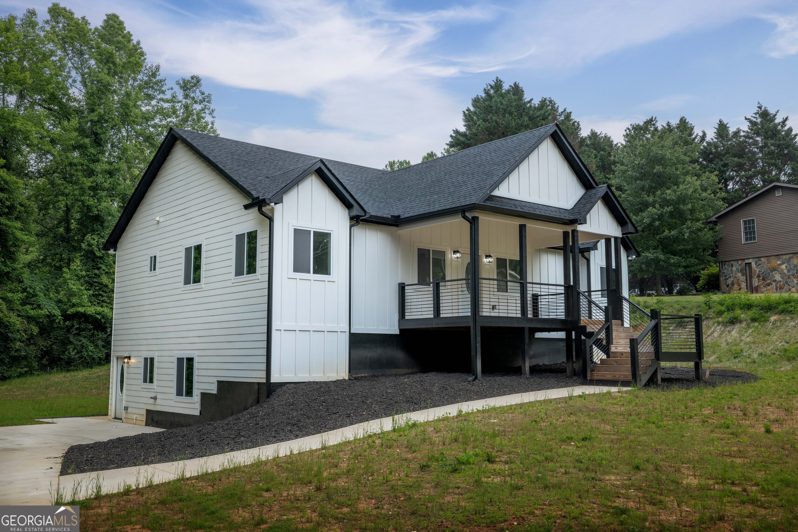 173 Frontier Road Property Photo 3