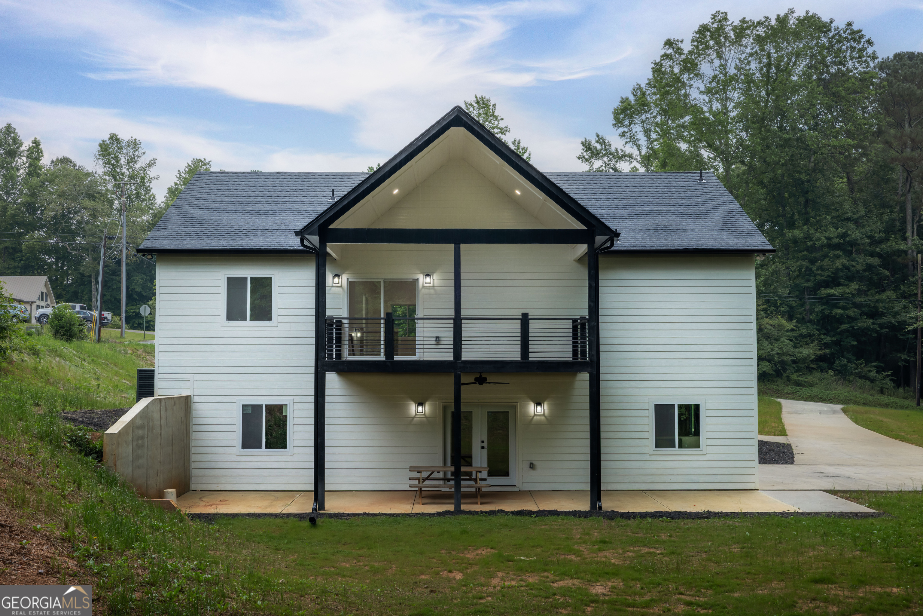 173 Frontier Road Property Photo 5