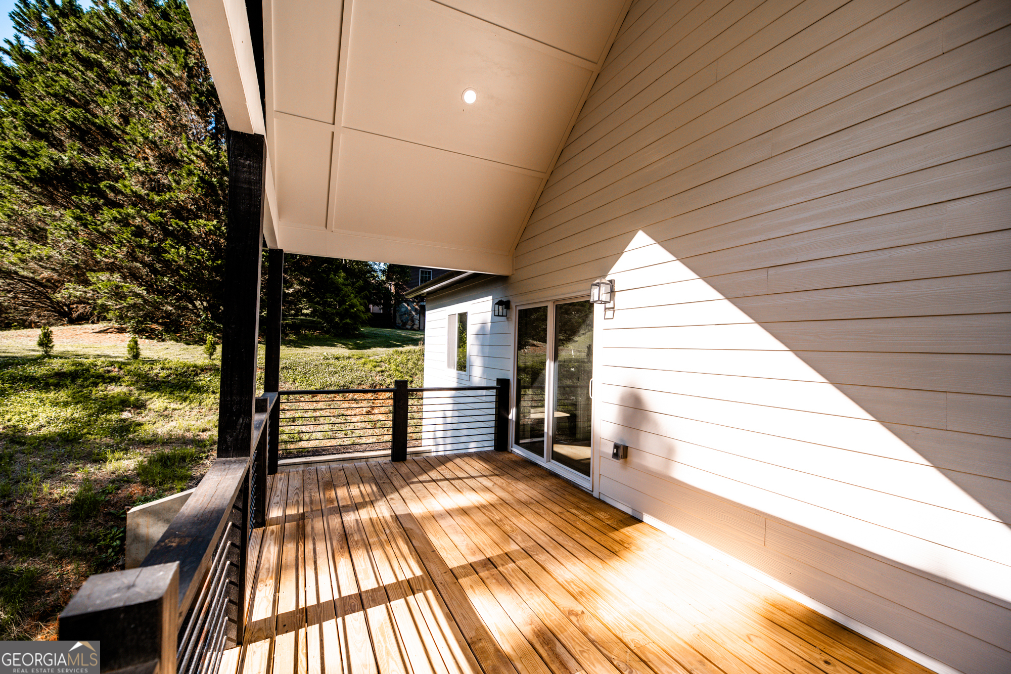 173 Frontier Road Property Photo 6