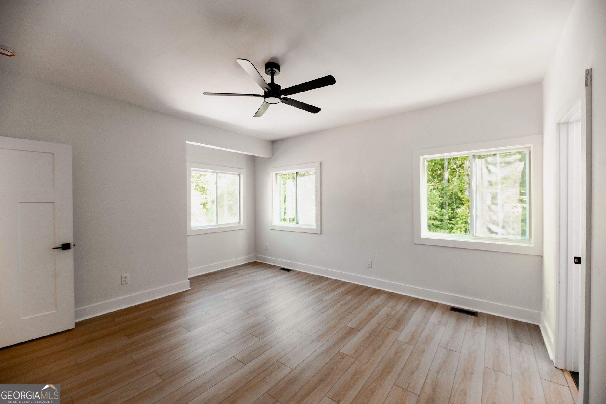 173 Frontier Road Property Photo 25