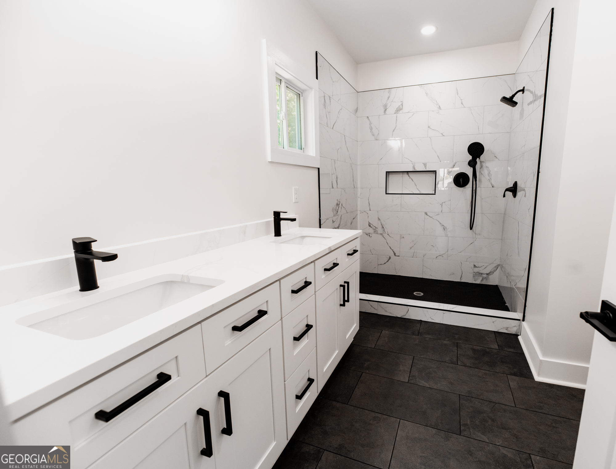 173 Frontier Road Property Photo 29