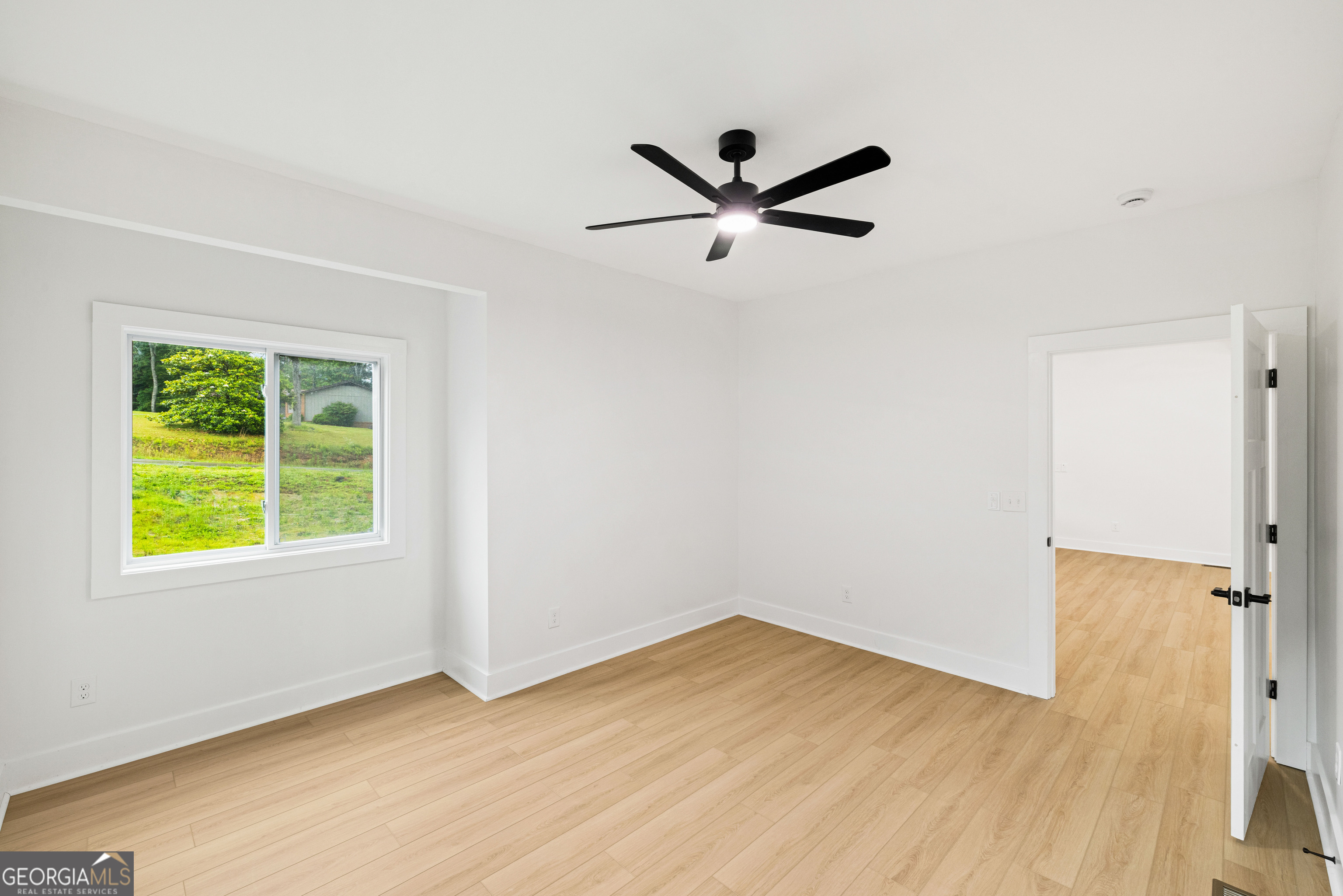 173 Frontier Road Property Photo 36