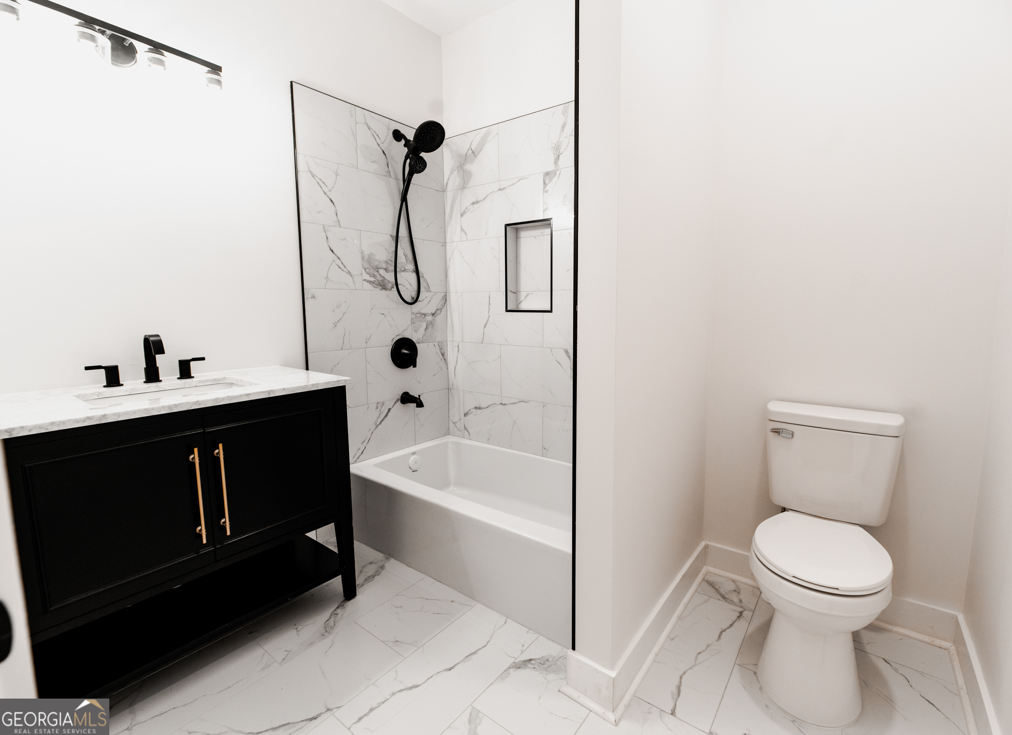 173 Frontier Road Property Photo 39